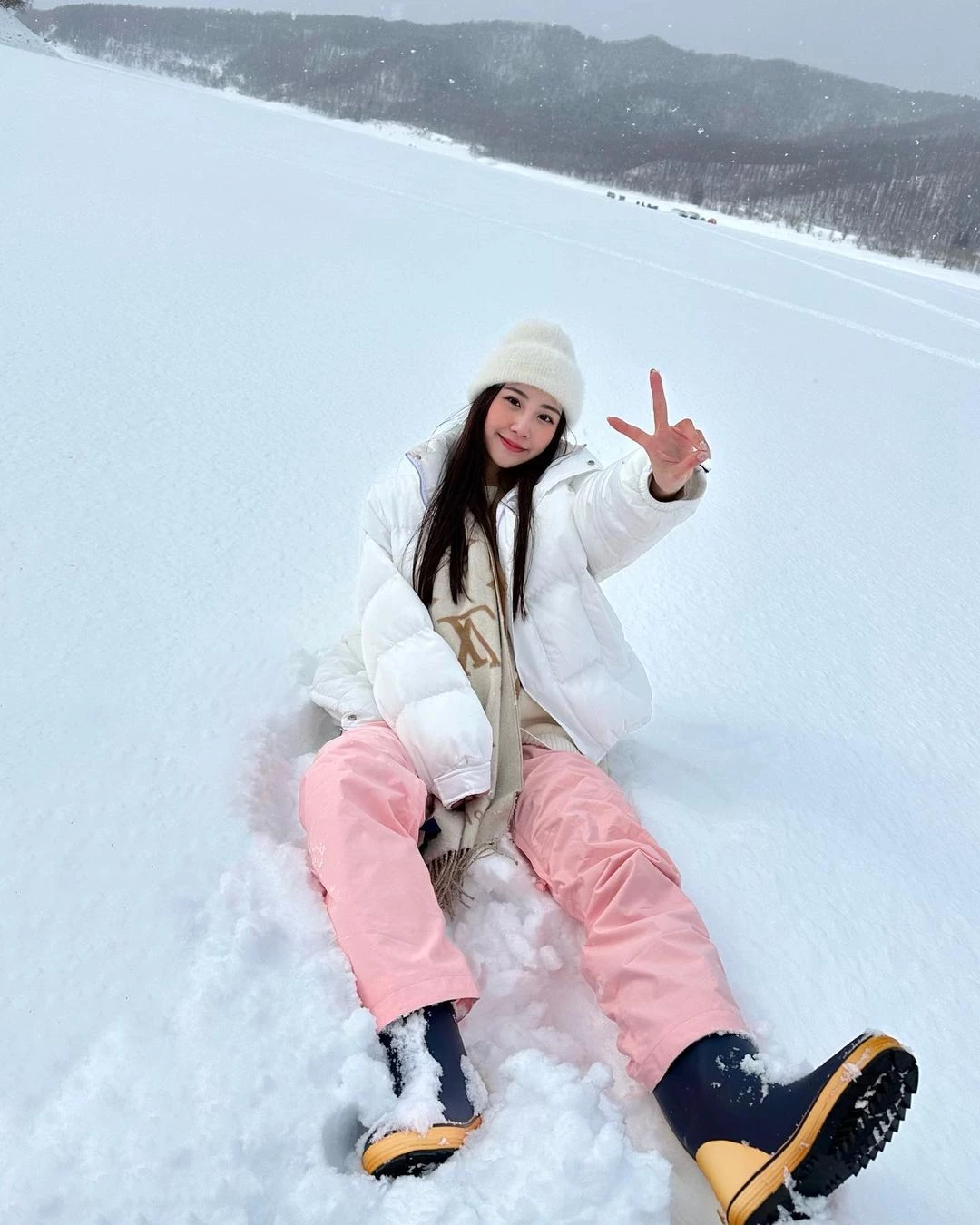 长腿性感妹“wendy璇璇”姣好外型让人恋爱了......颜值突破天际 [10P]