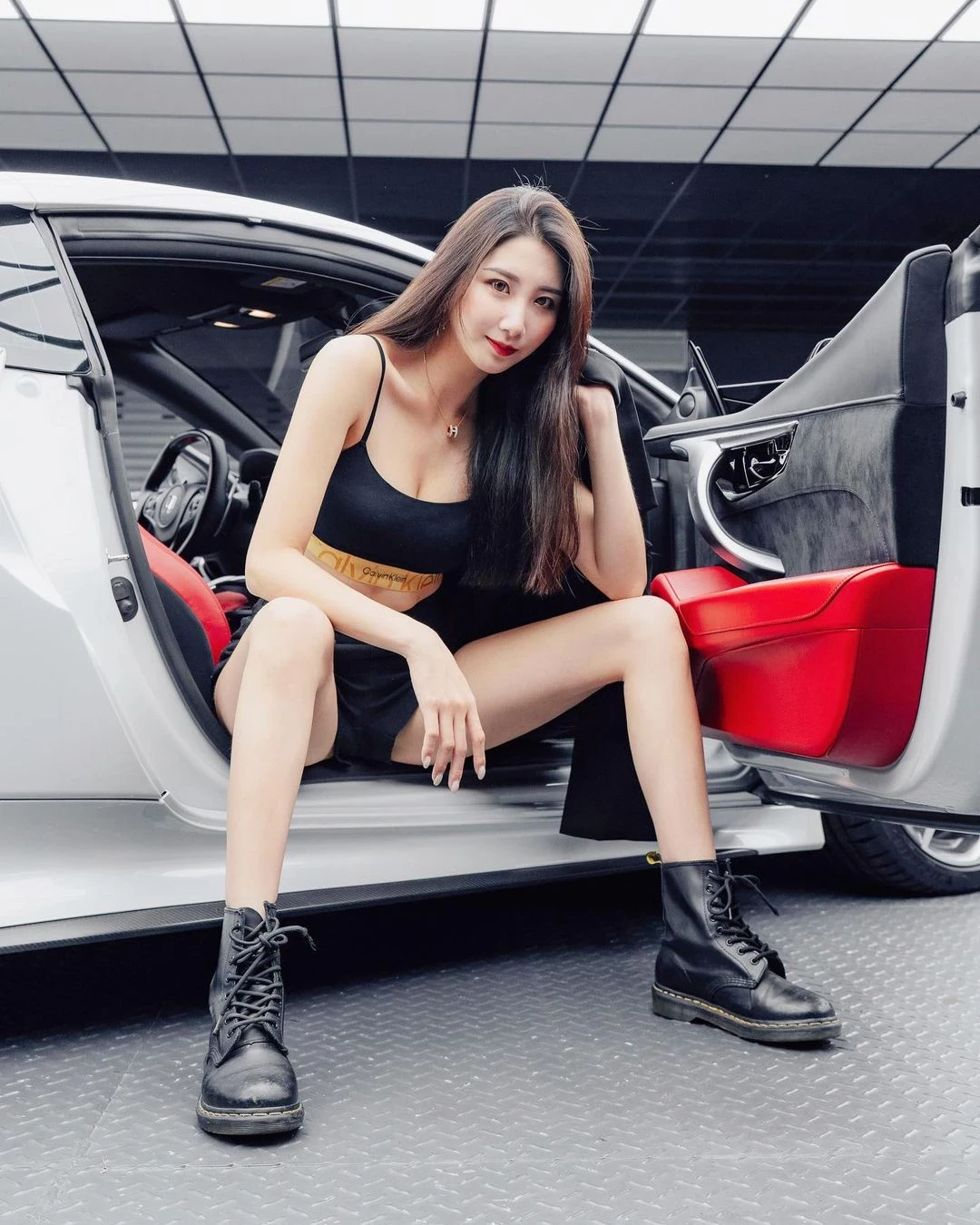 长腿性感妹“wendy璇璇”姣好外型让人恋爱了......颜值突破天际 [10P]