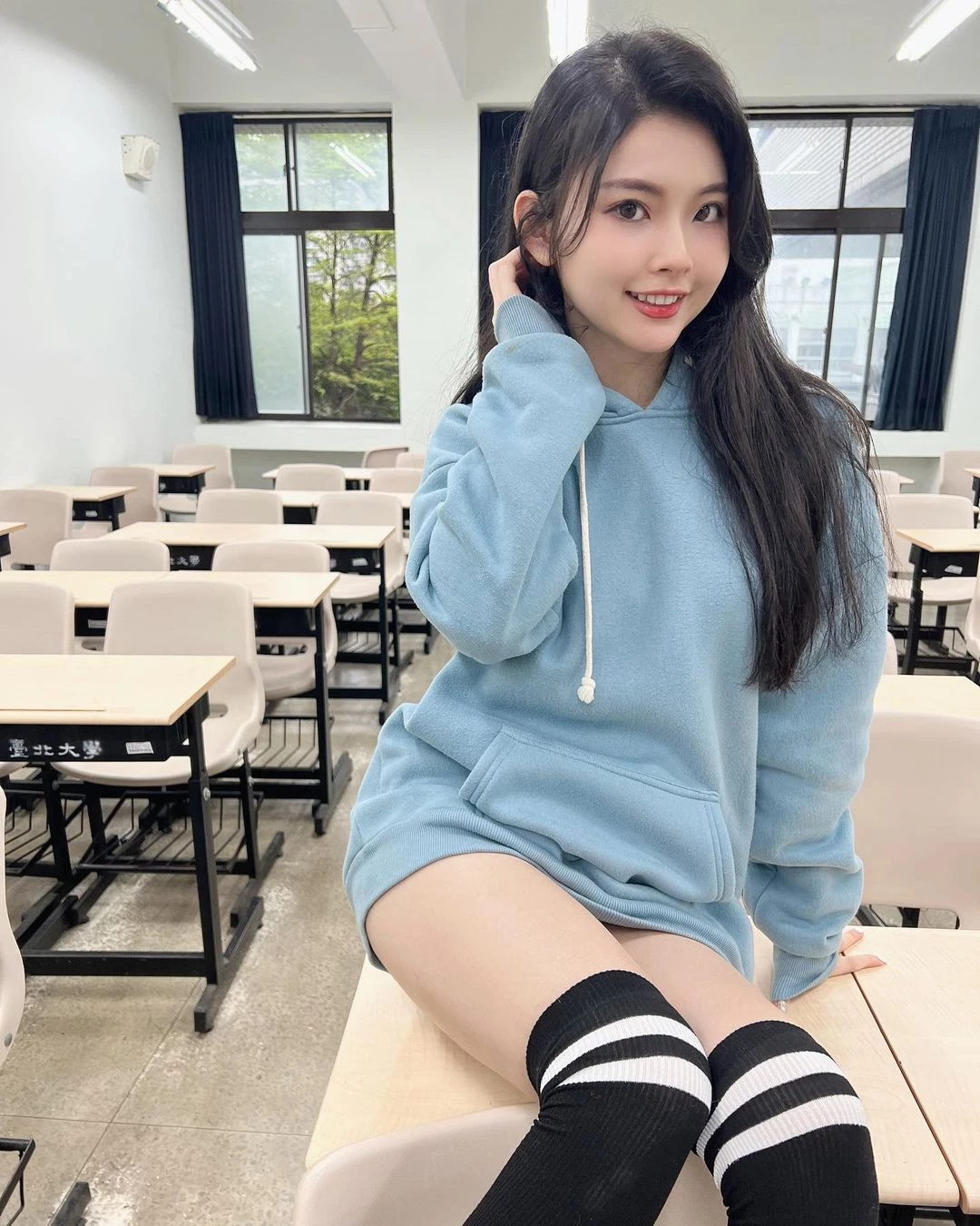 正妹“宓凌”身材无可挑剔充满致命诱惑 [10P]